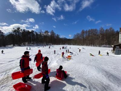 雪遊び