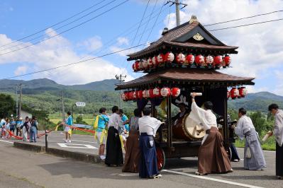 北山の山車の様子