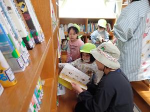 年長貸し出し